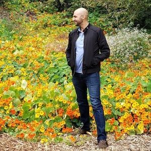 Meet your Posher, Raymond